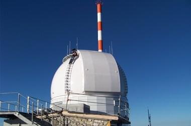 Een observatiekoepel met een diameter van 8,5 m op de top van de Wendelstei